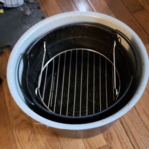 Gray and Black Cooking Pot with Rack